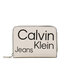 Calvin Klein Jeans Portefeuille femme petit format Calvin Klein Jeans Sleek Med Zip W/Flap Aop K60K610100 0F4