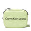 Calvin Klein Jeans Дамска чанта Calvin Klein Jeans Sculpted Camera Bag Mono K60K609776 LT6