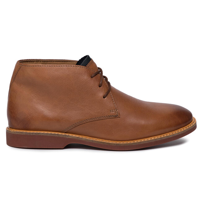 Clarks atticus shop limit tan