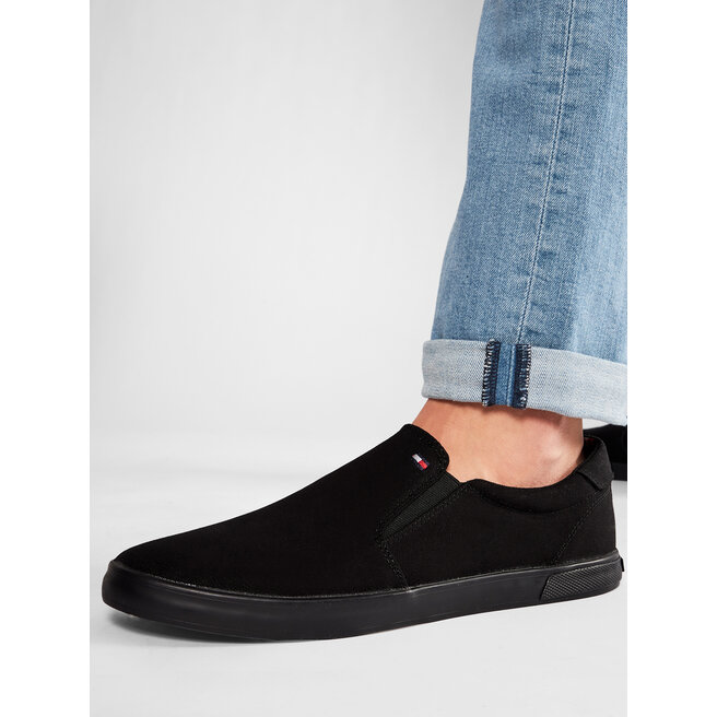 hilfiger iconic slip on