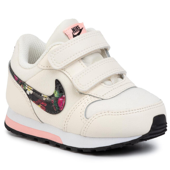 Nike md runner 2 hot sale pink