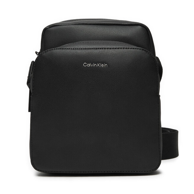 Saszetka Calvin Klein Ck Must Reporter S - Czarny