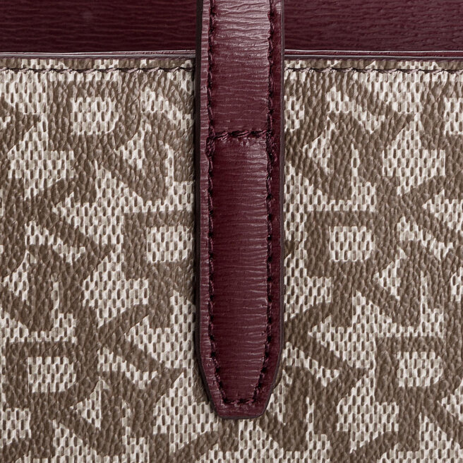 DKNY Táska DKNY Bryant Lg Zip Tote R74AJ014 Chn Lg/Bldred QLA