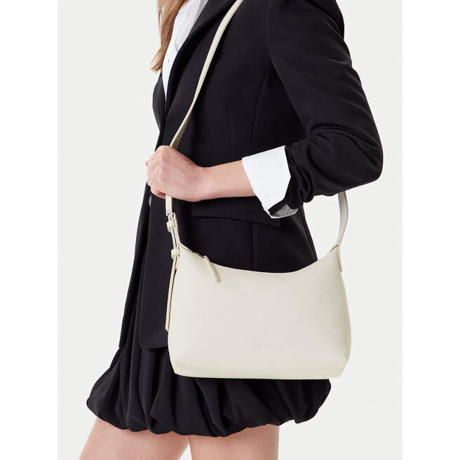 Torebka Calvin Klein Hardware Strap Medium Crossbody K60K613028 Biały -