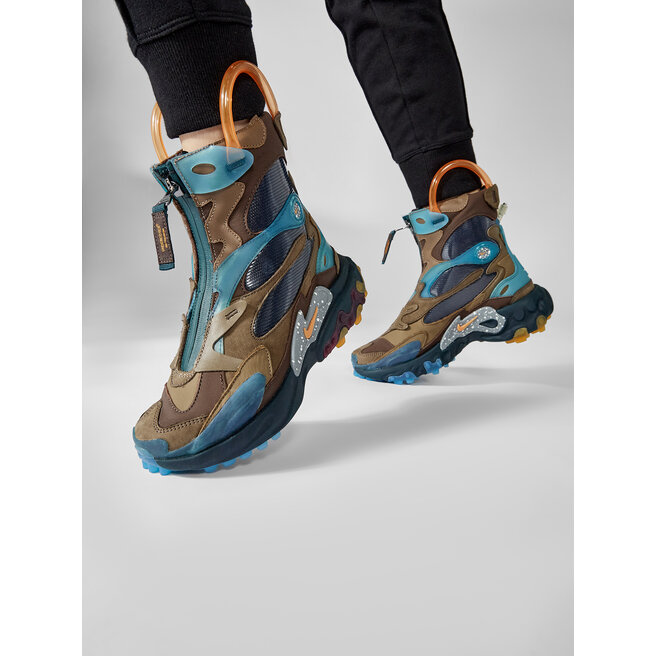 Nike Cipő Nike React Boot/Uc CJ6971 200 Baroque Brown/Amber Rise