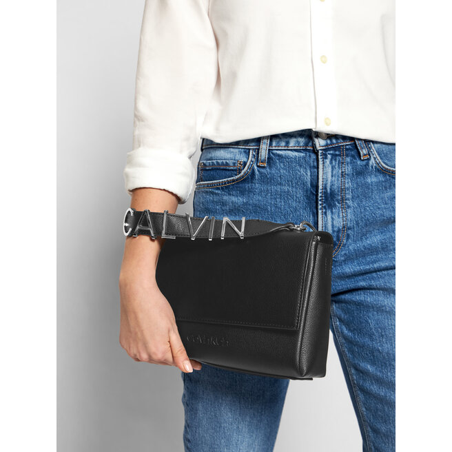 Torebka Calvin Klein Flap Shoulder Bag Md K60K607041 Czarny eobuwie