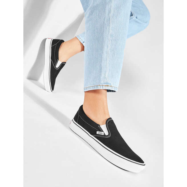 Vans Teniși Vans ComfyCush Slip-On VN0A3WMDVNE1 (Classic) Black/True Whit