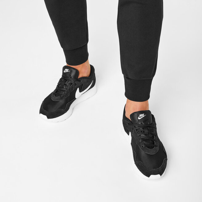 Batai Nike Delfine CD7090 001 Black 