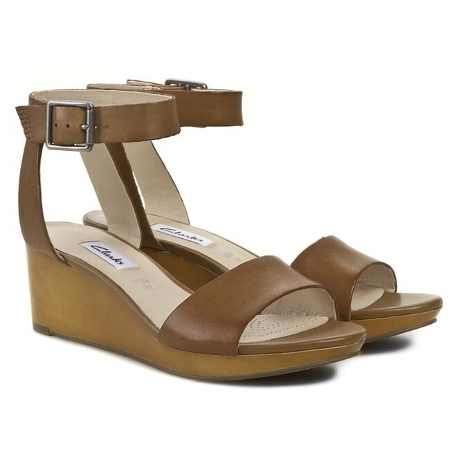 Clarks ornate top jewel