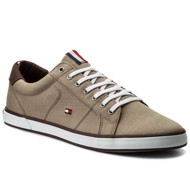 tommy hilfiger iconic sneaker