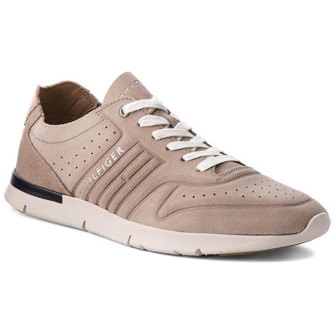 Photo An effective Diplomacy Sneakers Tommy Hilfiger Unlined Th Light Suede Runner FM0FM01631 Taupe 255  • Www.epantofi.ro