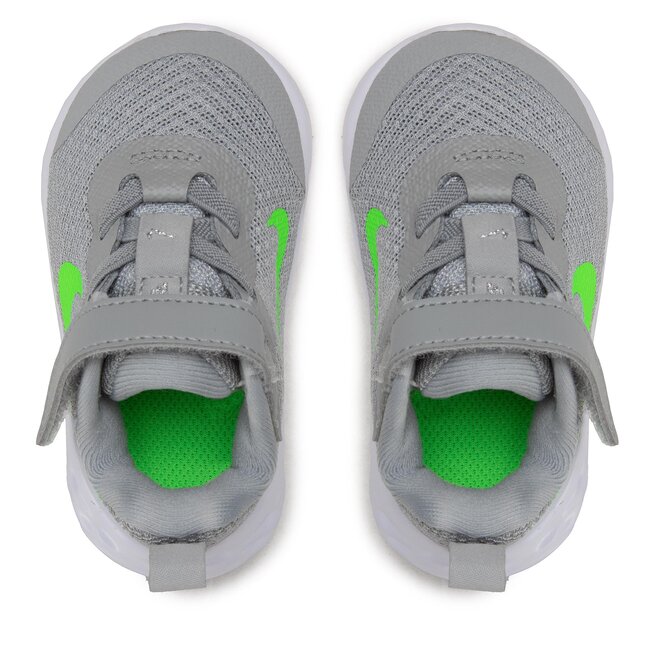 Nike revolution green sales