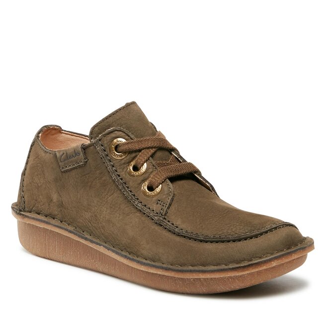 Scarpe best sale basse clarks