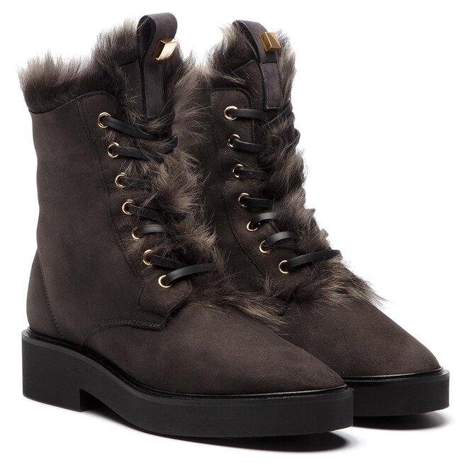 Stuart weitzman jissika boots store