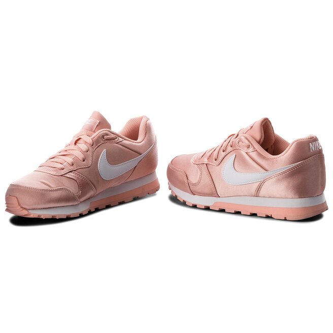 Nike md runner best sale 2 coral