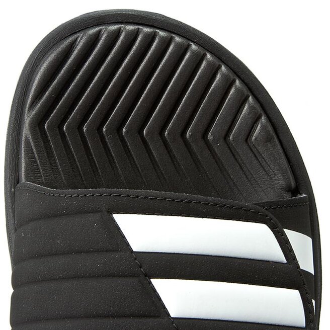 Inferior articulo Pera Chanclas adidas Izamo S77989 Cblack/Ftwht/Cblack | zapatos.es