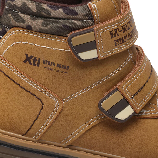 Xti Зимни обувки Xti 150040 Camel