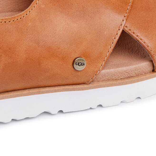 kamile ugg