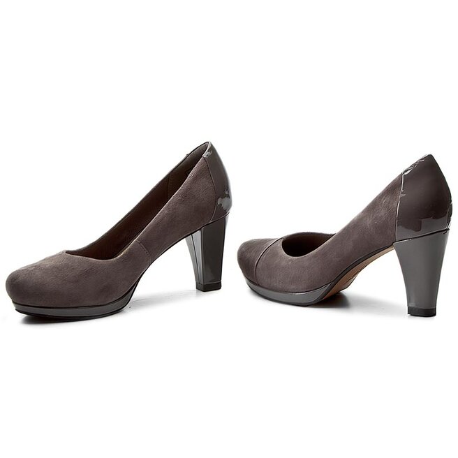 Chorus carol clarks deals
