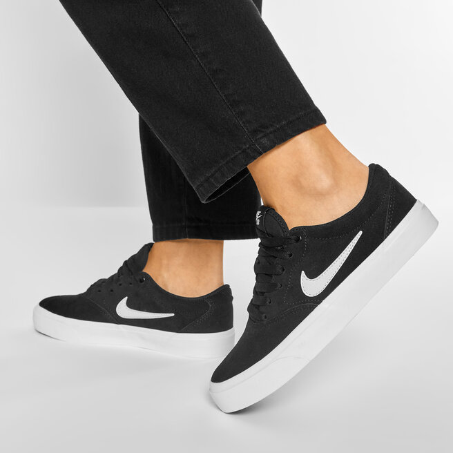 nike women's sb charge