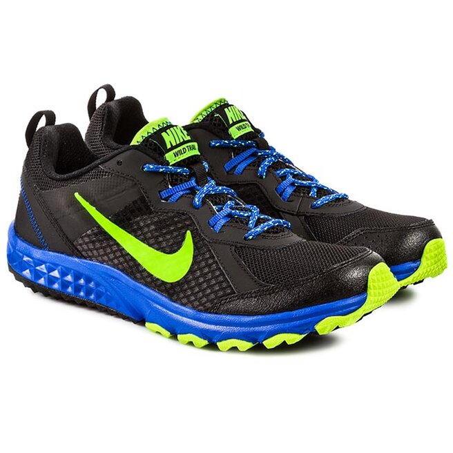 Nike wild trail top