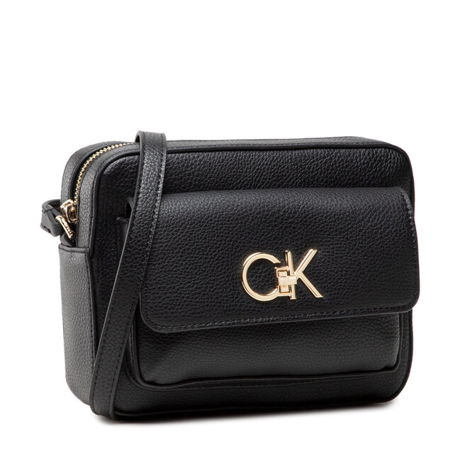 Calvin Klein Sac à main Calvin Klein Re-Lock Camera Bag With Flap Pbl K60K609397 BAX