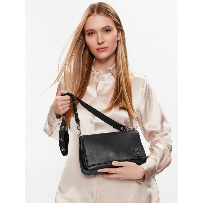Calvin Klein Дамска чанта Calvin Klein Ultralight Ew Flap Conv25 K60K610403 BDS