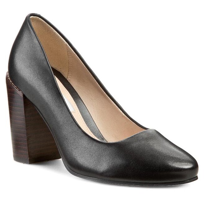 Clarks crumble clearance