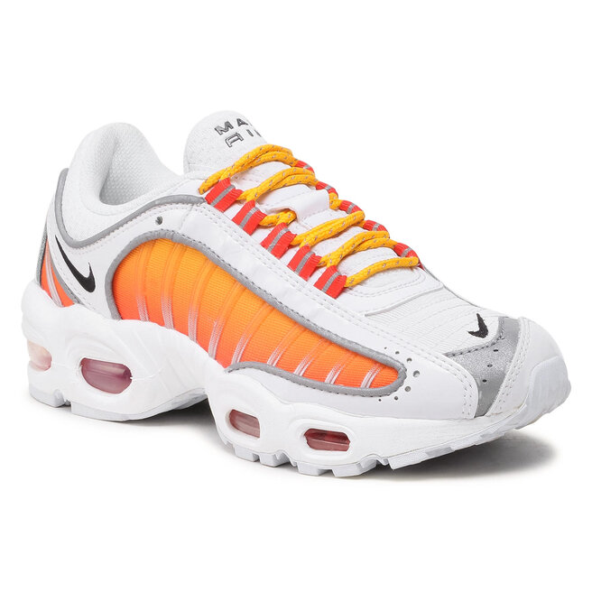 nike air max shox reax run