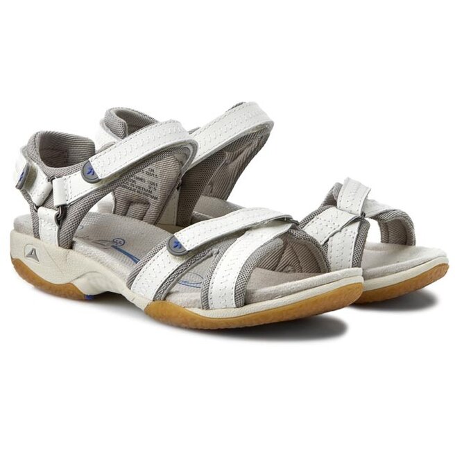 Clarks isna sale