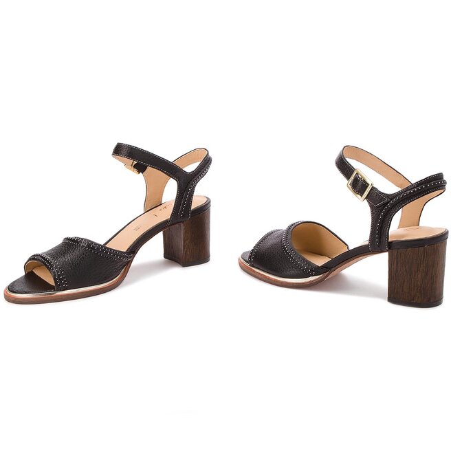 Clarks ellis sales clara sandals