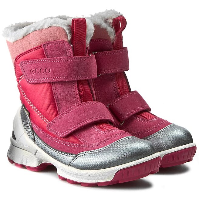 Biom store hike infant