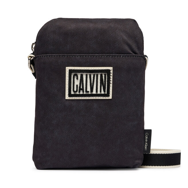 Saszetka Calvin Klein Ssnl Graphic Reporter LV04D3627G Czarny -