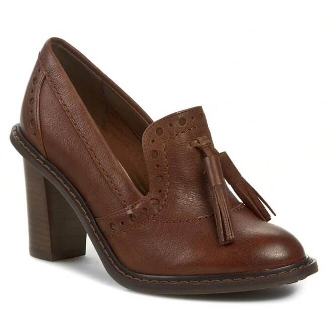 Clarks store blues charm