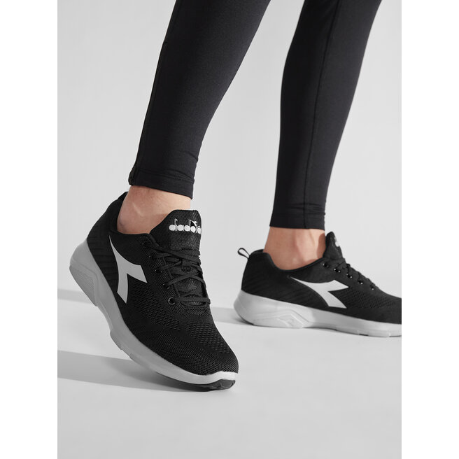 Iron chaussures running hot sale