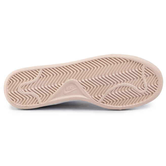 749867 nike