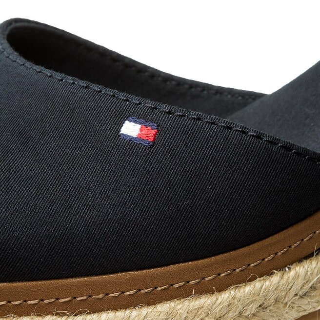 Iconic elba sales basic closed toe
