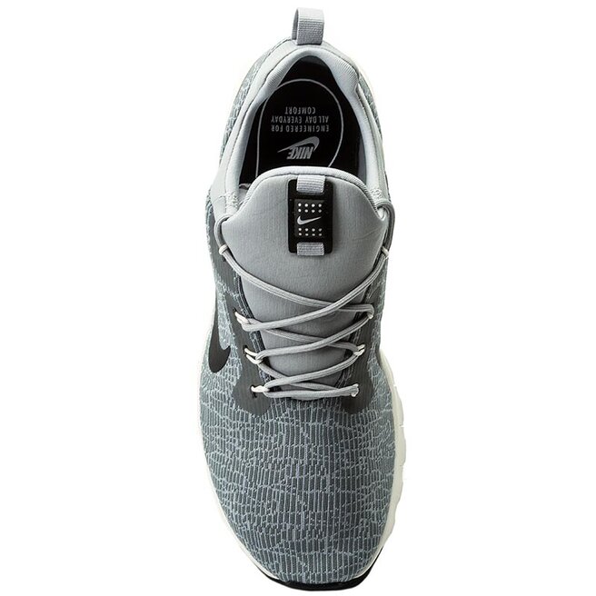 Nike air max motion racer black hot sale
