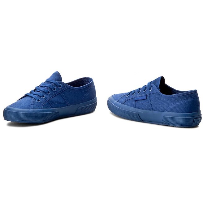 superga light blue