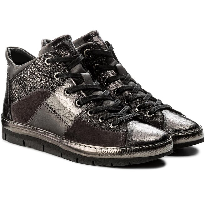 Khrio rebajas new arrivals