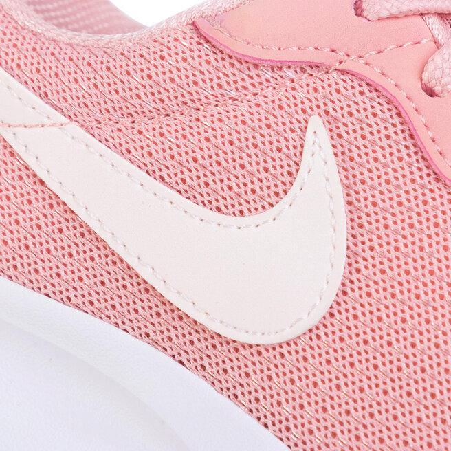 nike tanjun light pink
