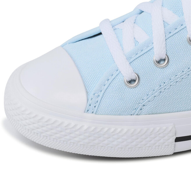 Dainty hotsell chambray converse