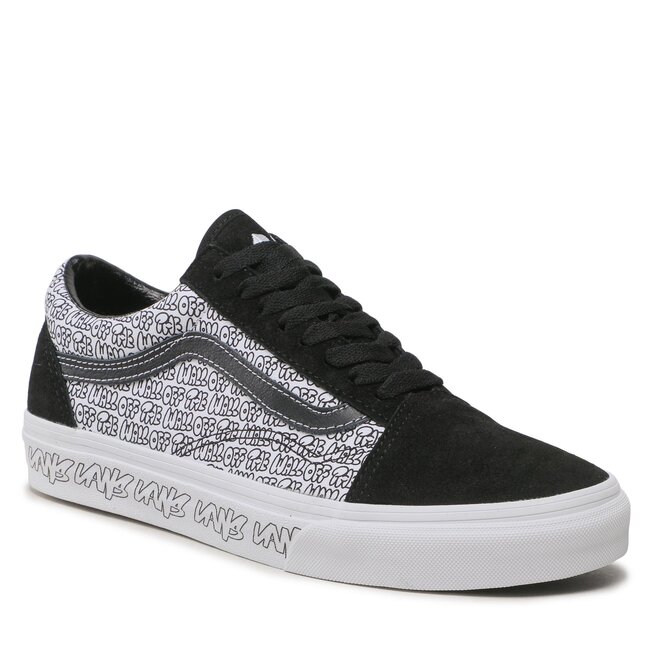 Vans old skool best sale trainers black and white
