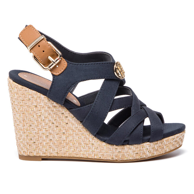 Tommy hilfiger iconic hotsell elena sandal hardware