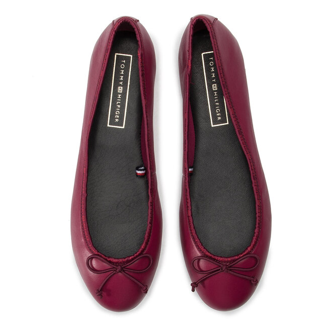 baleriny-tommy-hilfiger-leather-ballerina-tommy-branding-fw0fw04439