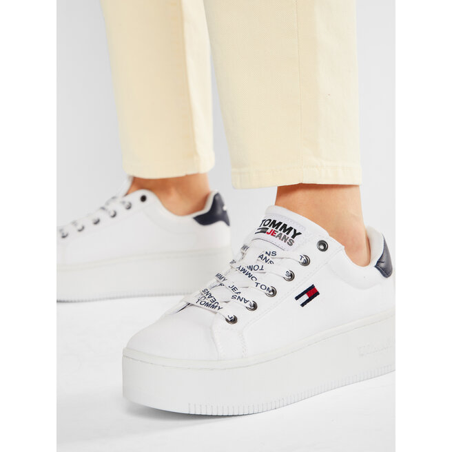 Tommy Jeans Sportcipő Tommy Jeans Iconic Essential Flatform EN0EN01358 White YBR
