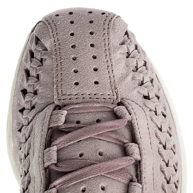 Nike mayfly woven size 8 Clearance