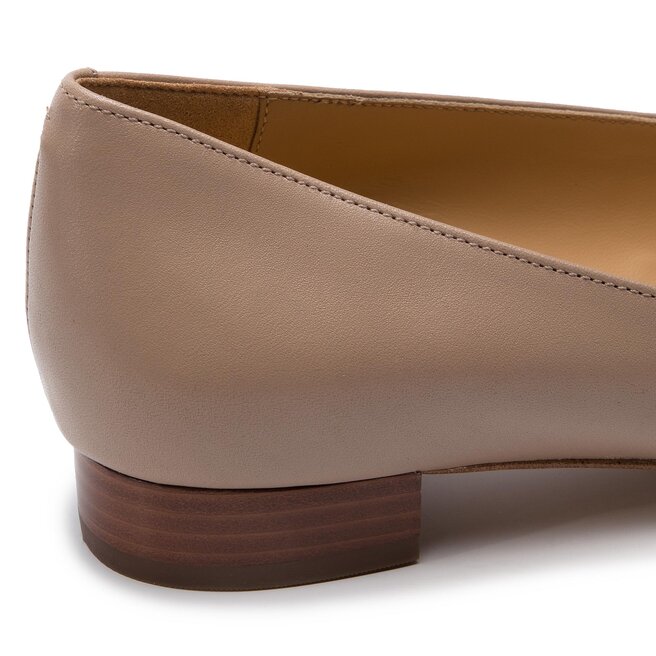 Michael kors marsha flat store
