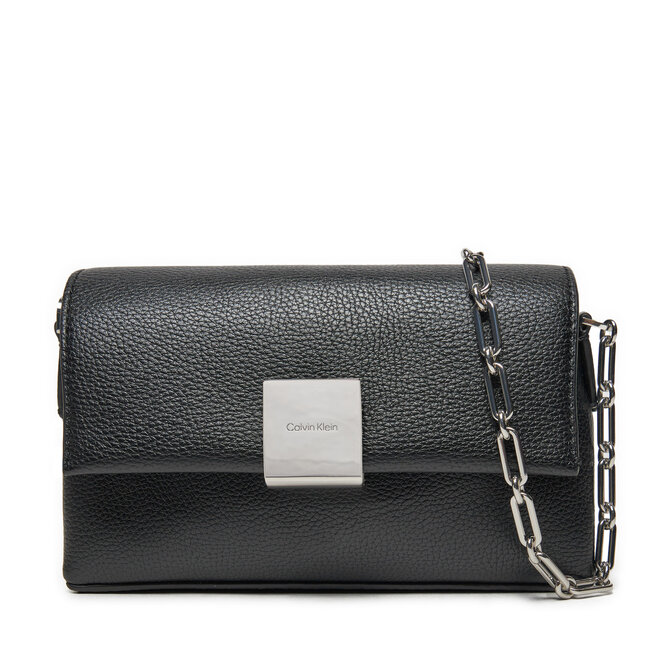 Torebka Calvin Klein Ck Plaque Sm Crossbody W/Chain - Czarny