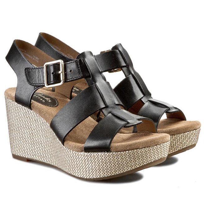 Sanda y Clarks Caslynn Reece 261056974 Black eobuwie .pl